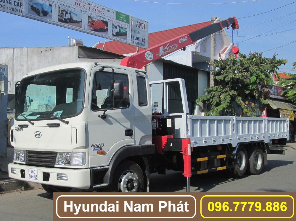 xe tải hd210 gắn cẩu unic 3 tấn